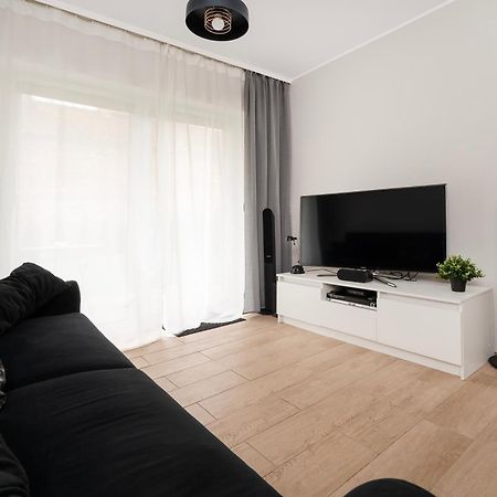 Hideaway Apartment - Terrace With Garden & Parking- By Rentujemy Лодзь Экстерьер фото
